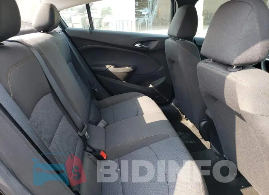 1G1BC5SM8J7200042 Photo# 10