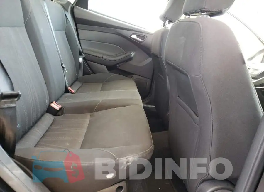 1FADP3F22HL249052 Photo# 10