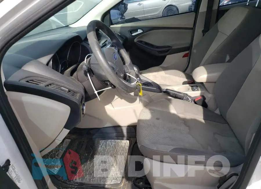 1FADP3F28EL283458 Photo# 7