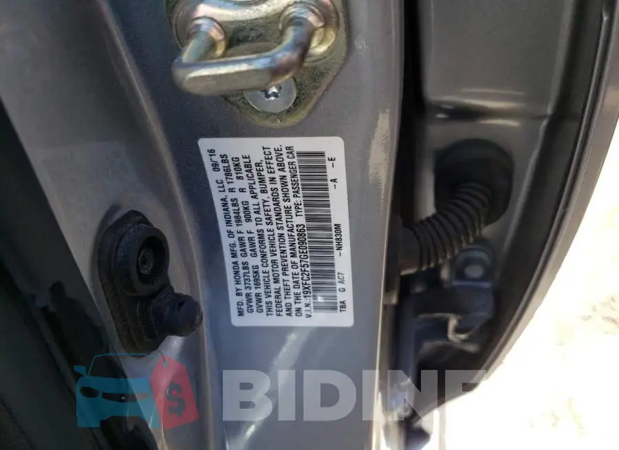 19XFC2F57GE090863 Photo# 12