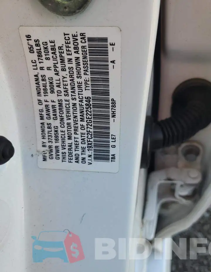 19XFC2F72GE225846 Photo# 12