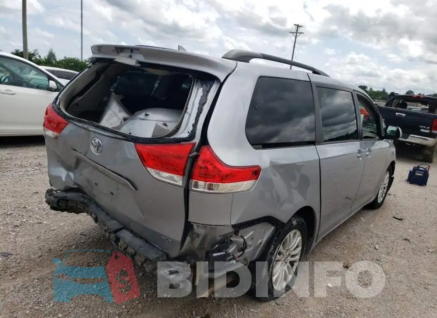 5TDYK3DCXES496125 Photo# 3
