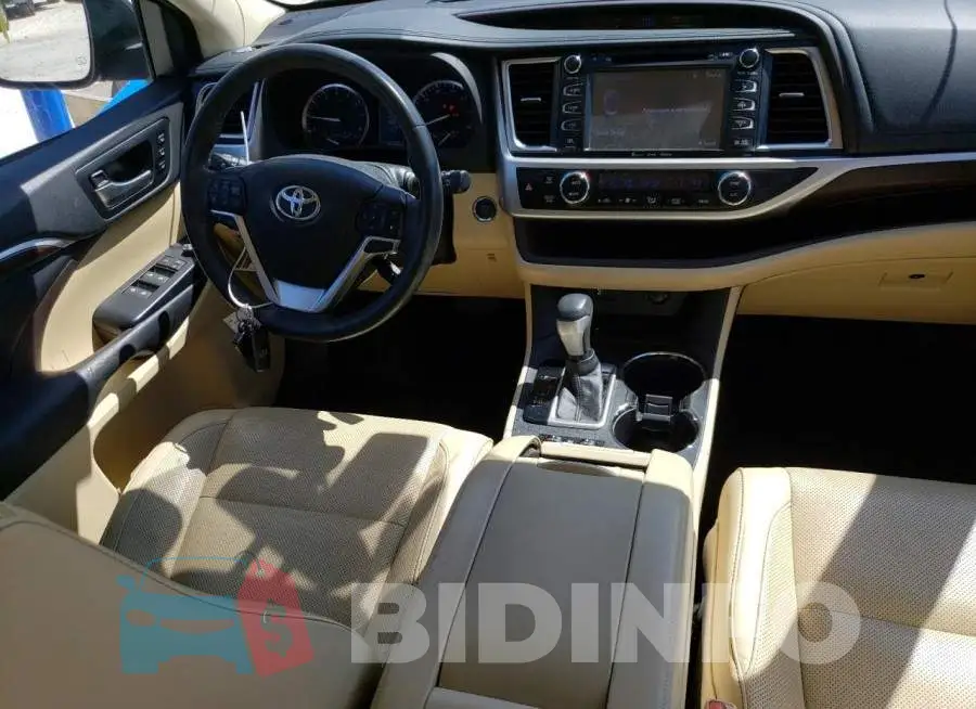 5TDYKRFH7GS128192 Photo# 8