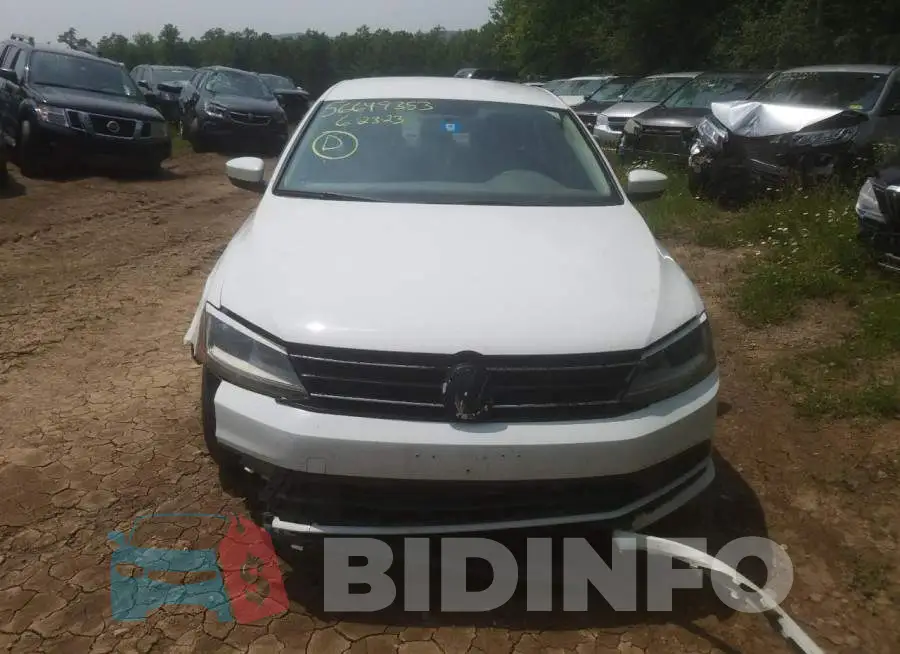 3VW167AJ9HM207804 Photo# 5