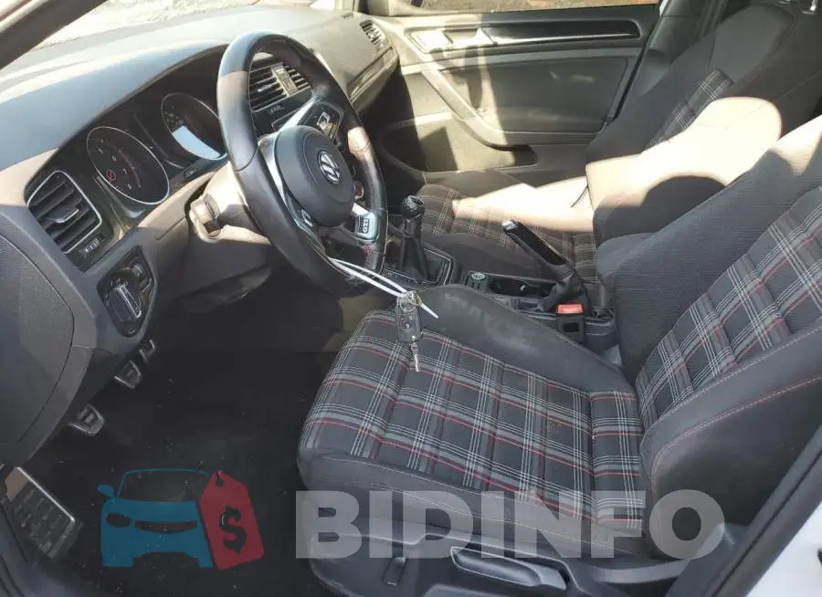 3VW5T7AU2HM031702 Photo# 7