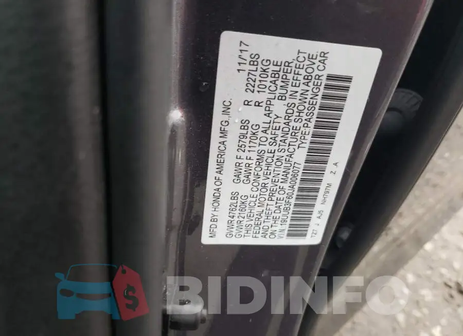 19UUB3F60JA006077 Photo# 12