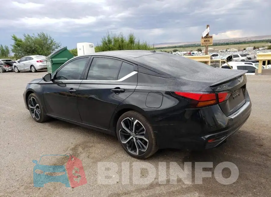 1N4BL4CV8PN381582 Photo# 2