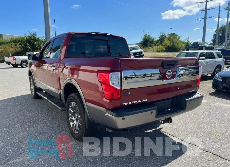 1N6AA1E52JN551043 Photo# 3