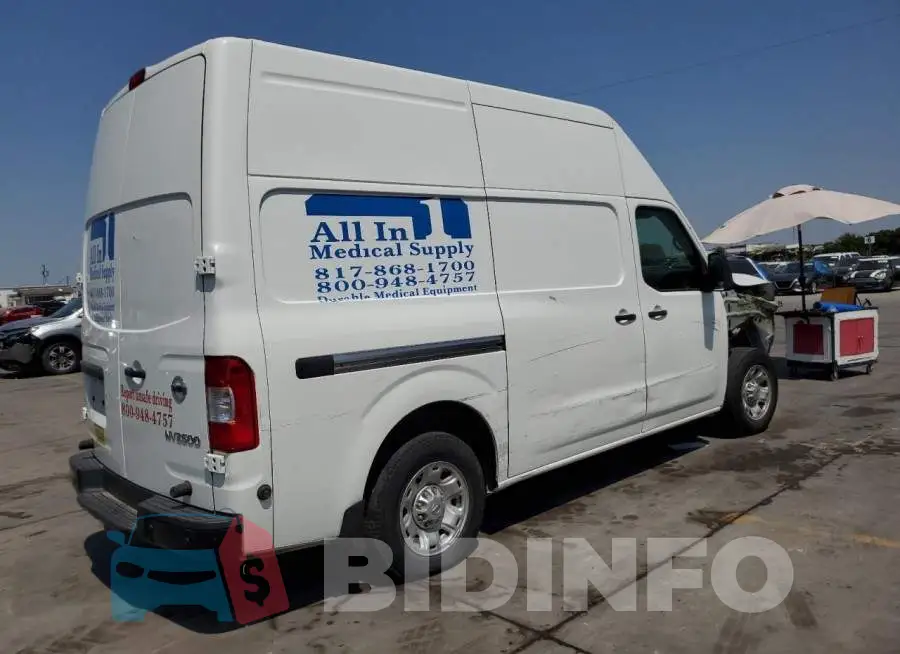 1N6BF0LY7LN811842 Photo# 3