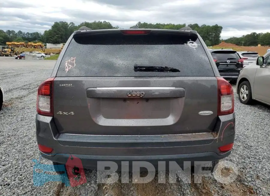 1C4NJDEB2GD663061 Photo# 6