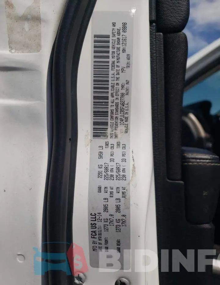 1C4PJLCB5FW627700 Photo# 13