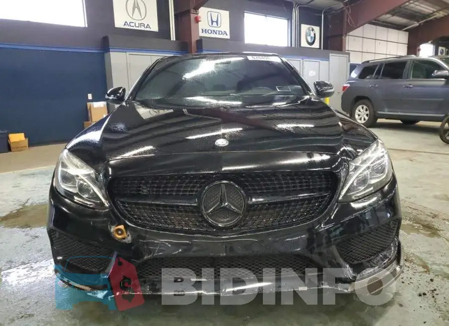 55SWF6EB2GU131849 Photo# 5