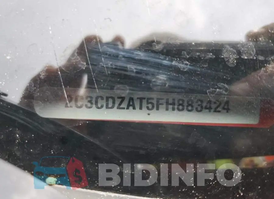 2C3CDZAT5FH883424 Photo# 13