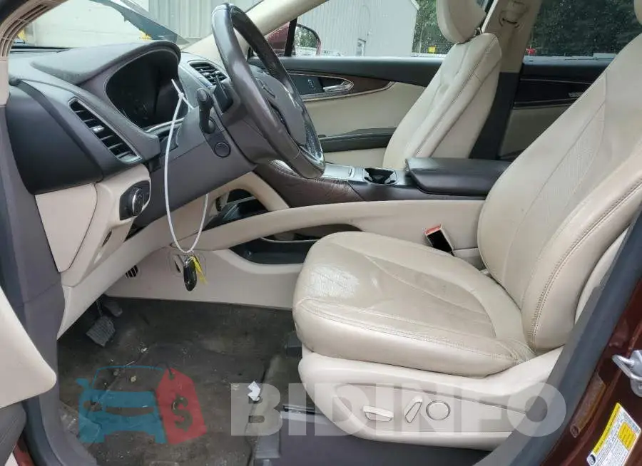 2LMTJ8LR9GBL78801 Photo# 7