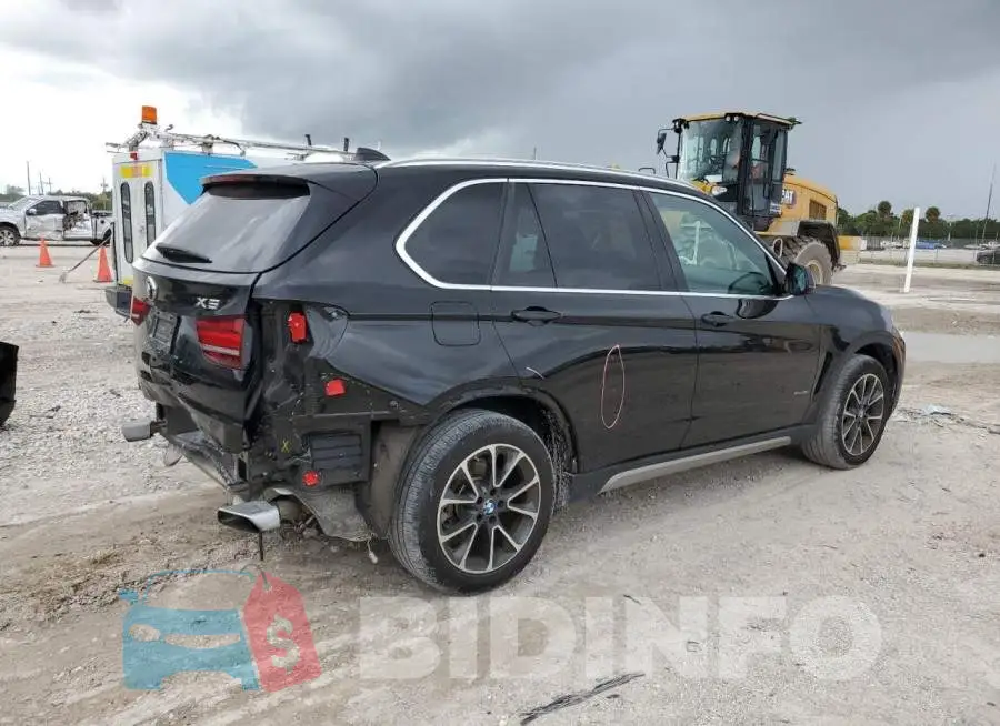 5UXKR0C51J0Y04815 Photo# 3