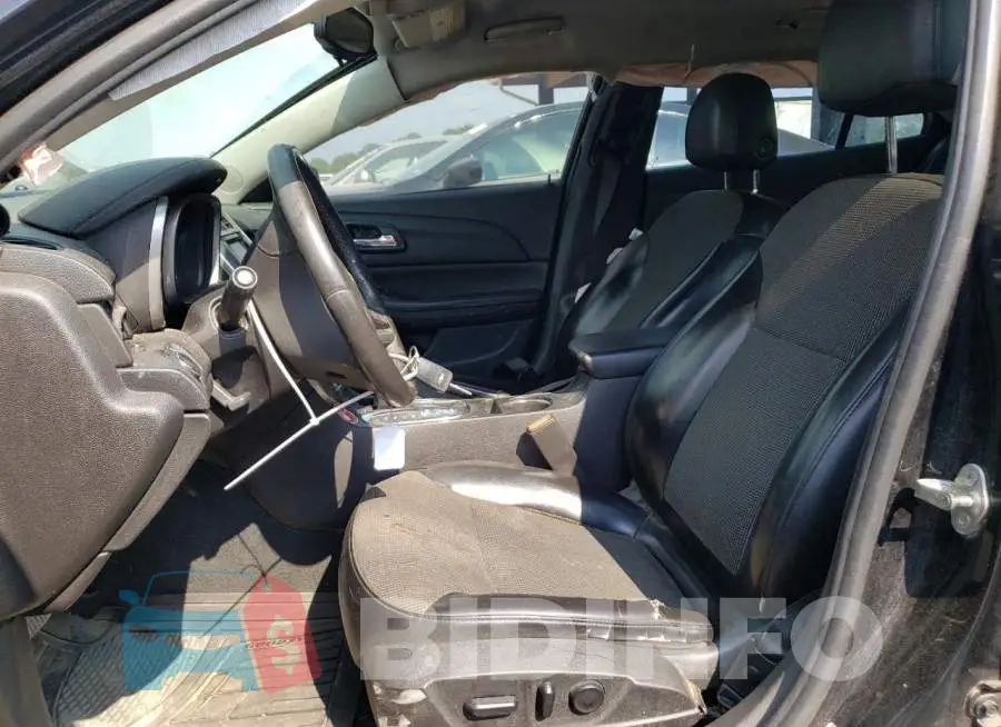 1G11E5SL5EF184262 Photo# 7