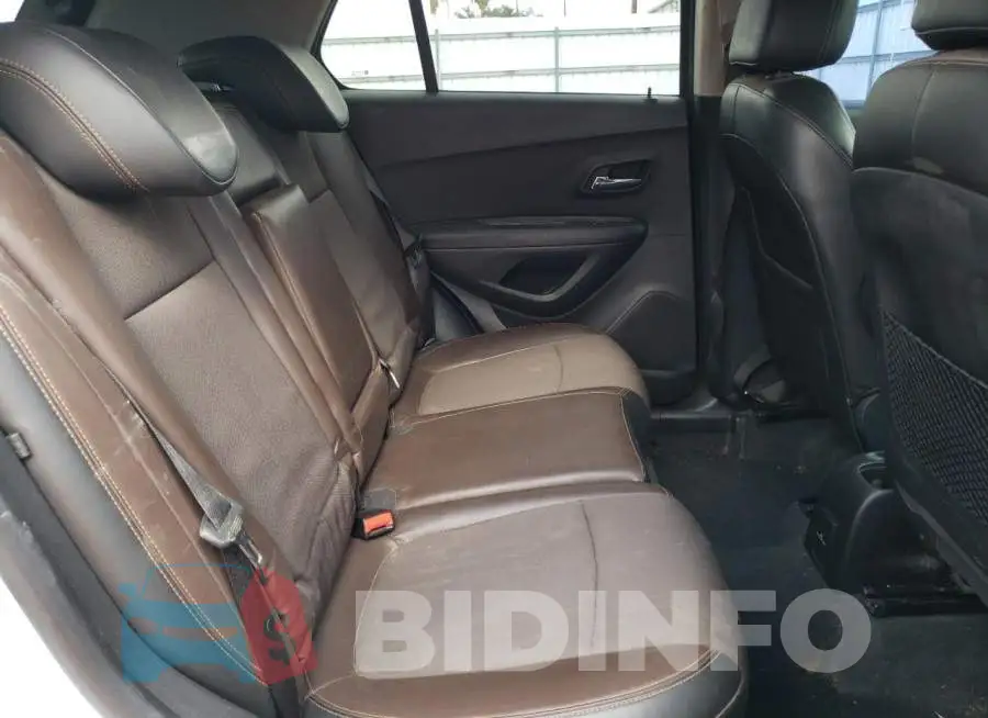 KL7CJLSB4FB183052 Photo# 10