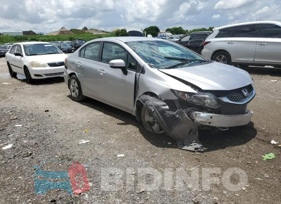 19XFB2F57FE027778 Photo# 4