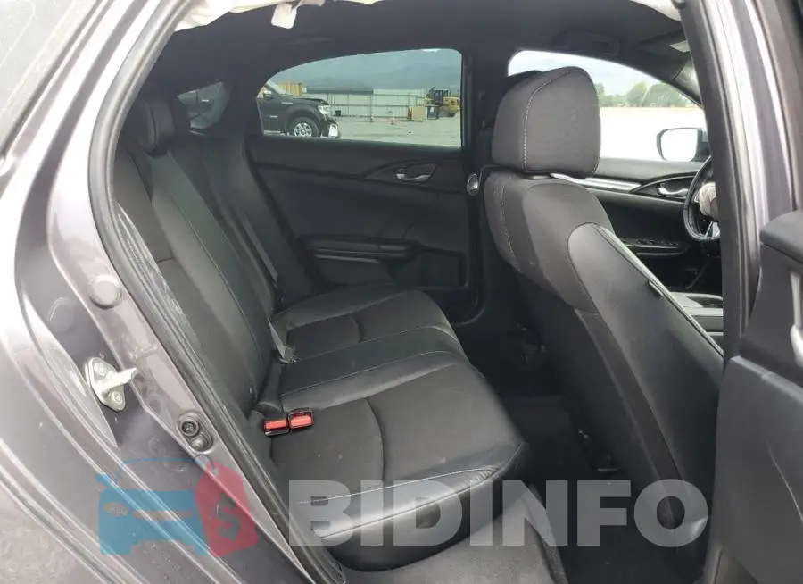 19XFC2F86LE207482 Photo# 10