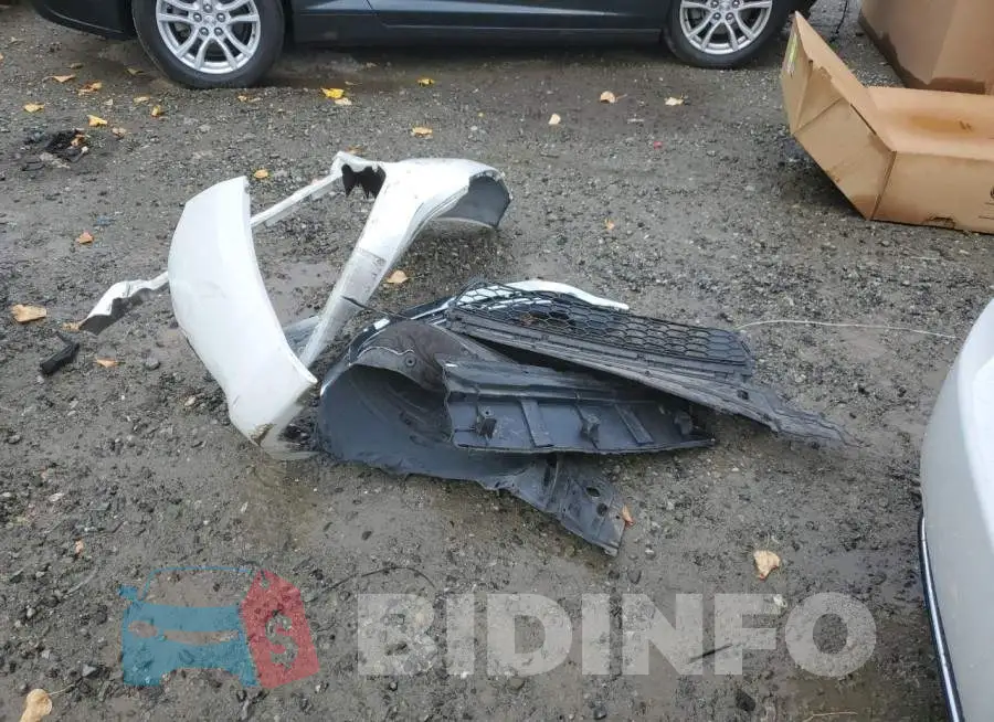 1HGCR2F36FA077816 Photo# 12