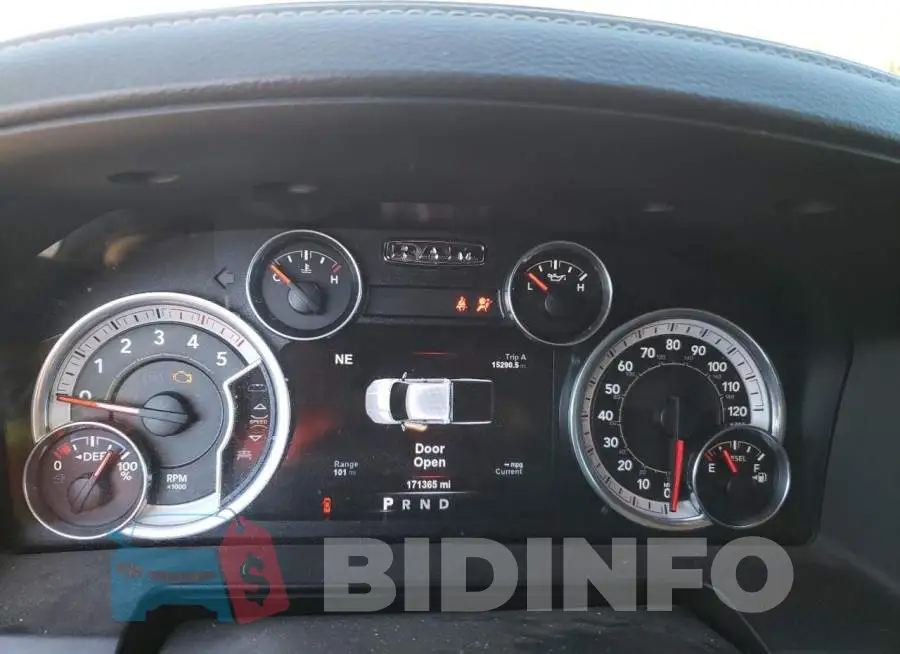 3C63RRML8FG642182 Photo# 9