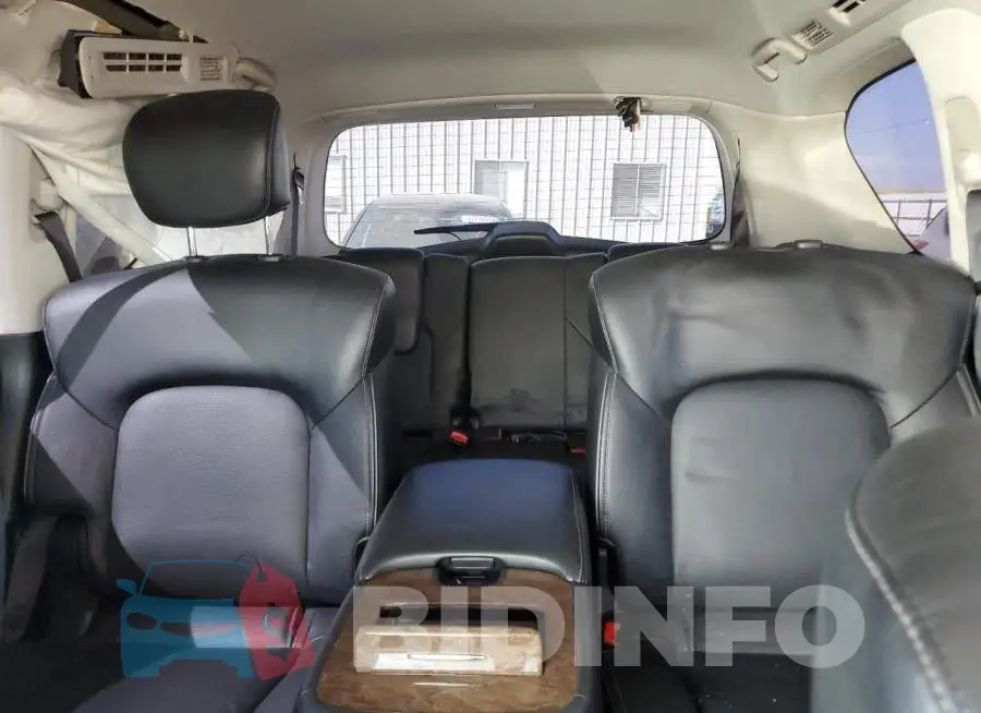 JN8AZ2NF3G9611881 Photo# 10
