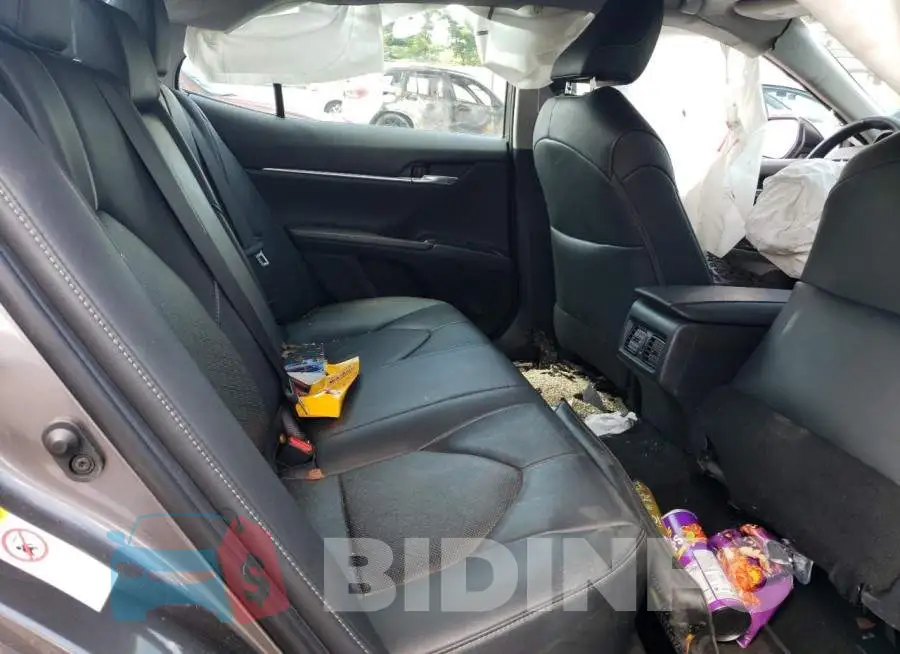 4T1B61HK4KU171750 Photo# 10