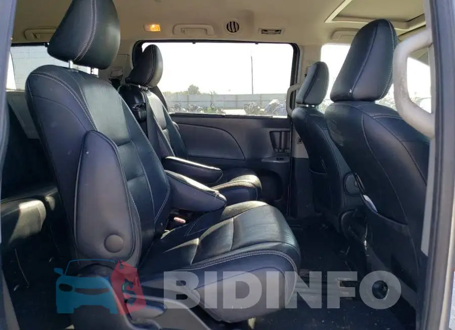5TDXK3DCXFS571015 Photo# 11