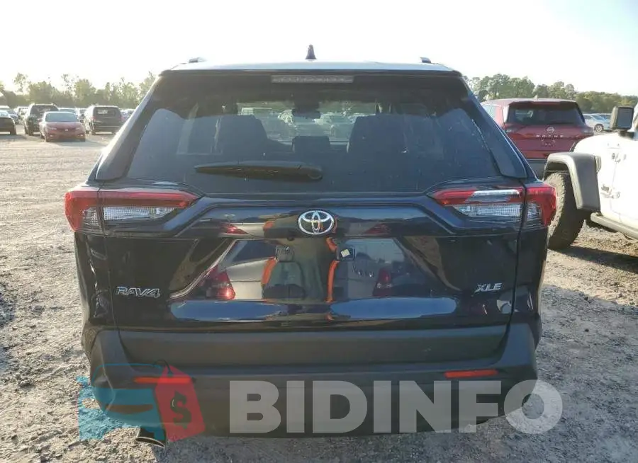 JTMW1RFVXMD071784 Photo# 6