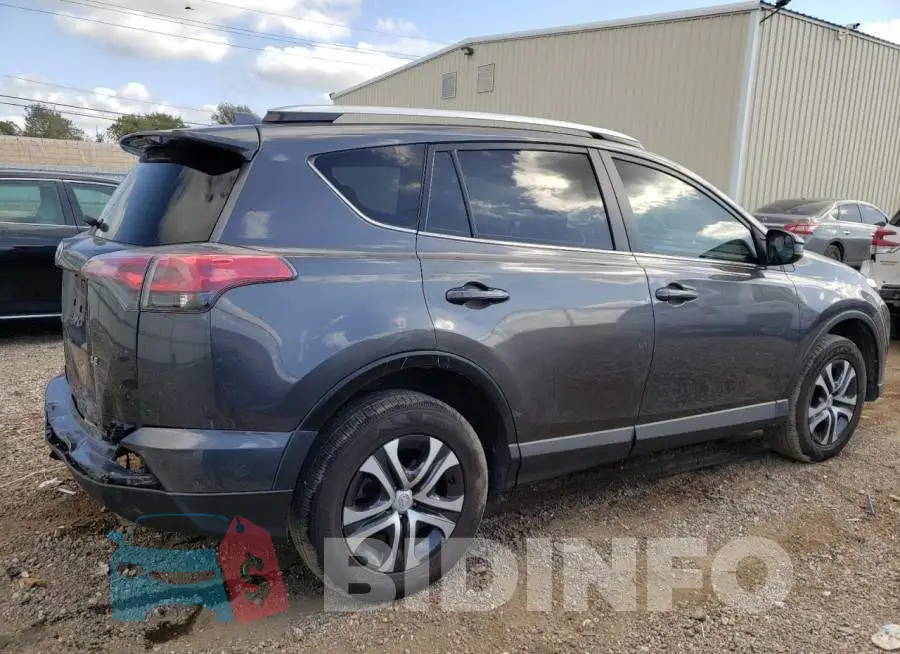 JTMZFREV6GD091616 Photo# 3