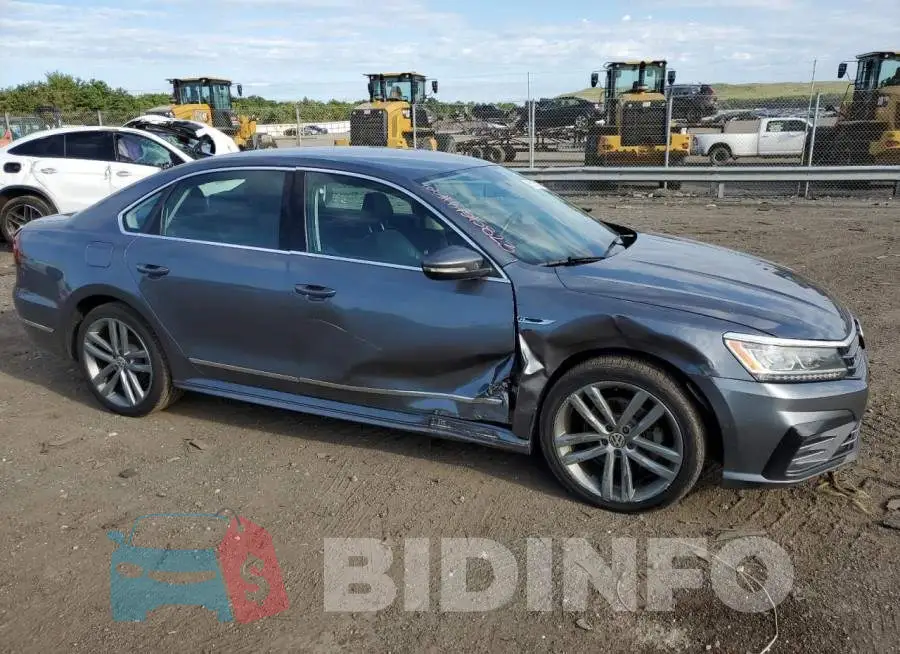 1VWDT7A3XHC039793 Photo# 4