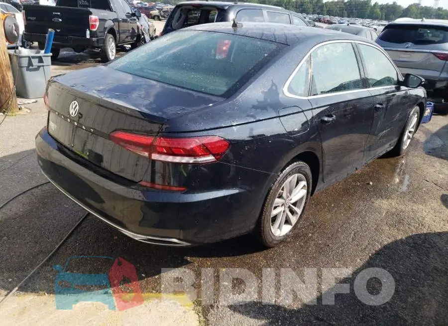 1VWSA7A31LC015825 Photo# 3