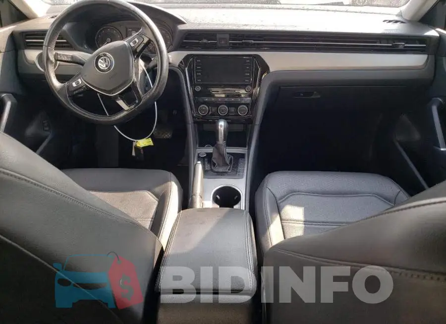 1VWSA7A31LC015825 Photo# 8