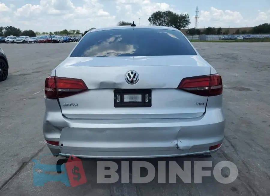 3VW267AJ4GM277472 Photo# 6