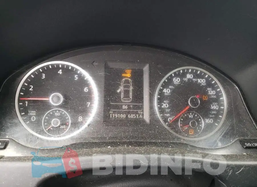 WVGAV7AX3HW510941 Photo# 9