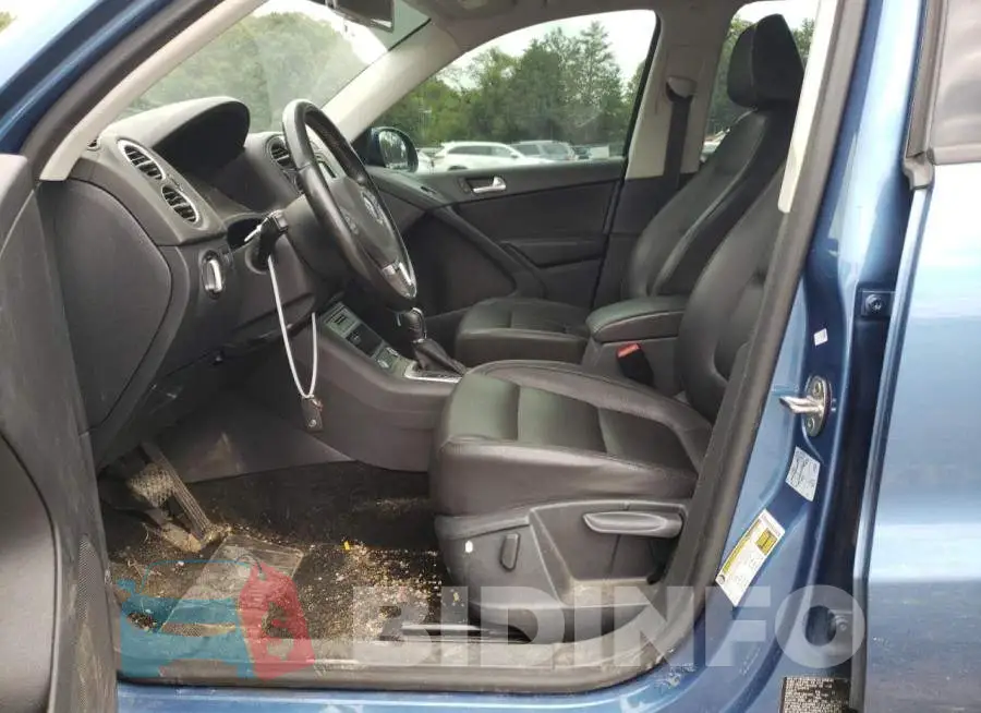 WVGAV7AX3HW510941 Photo# 7