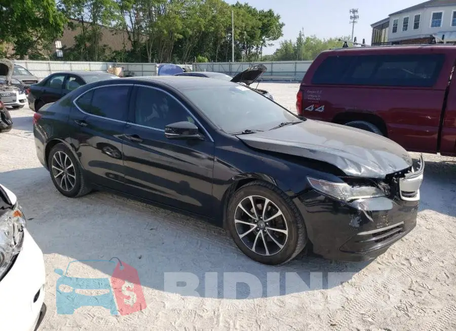 19UUB2F34FA013556 Photo# 4