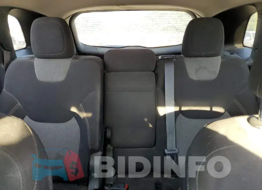 1C4PJLCB1JD558833 Photo# 10