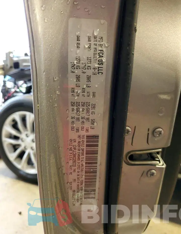1C4PJLCBXKD296733 Photo# 13