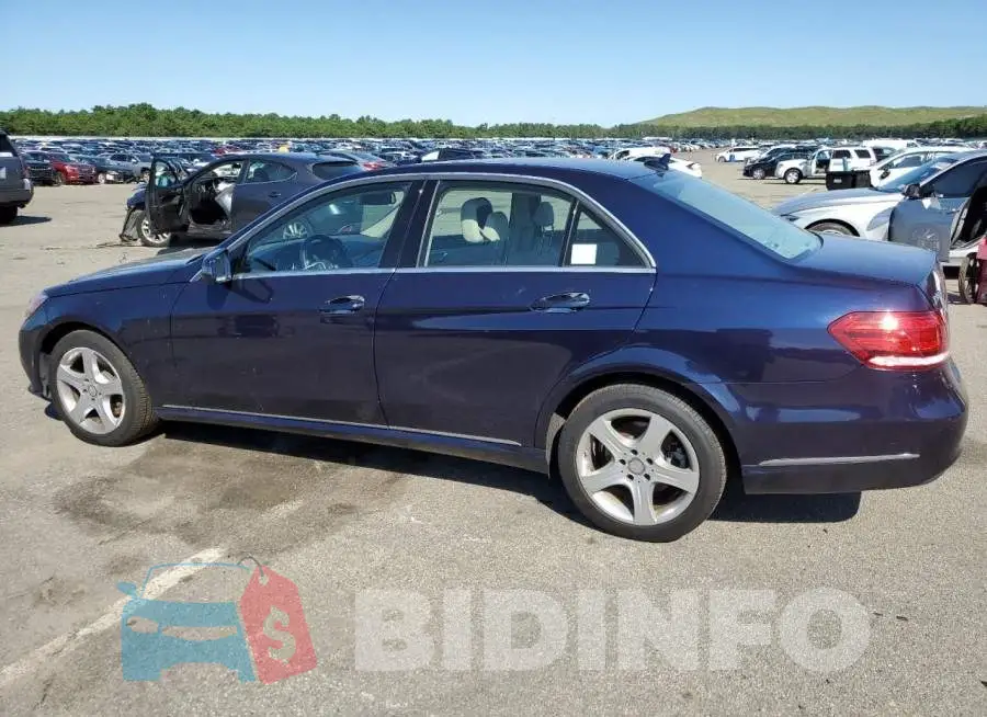 WDDHF8JB4FB155850 Photo# 2