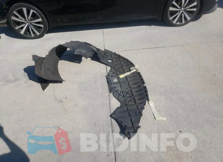 SAJBG4BV5HCY25113 Photo# 12