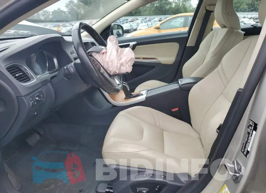 LYV402TM6HB149698 Photo# 7