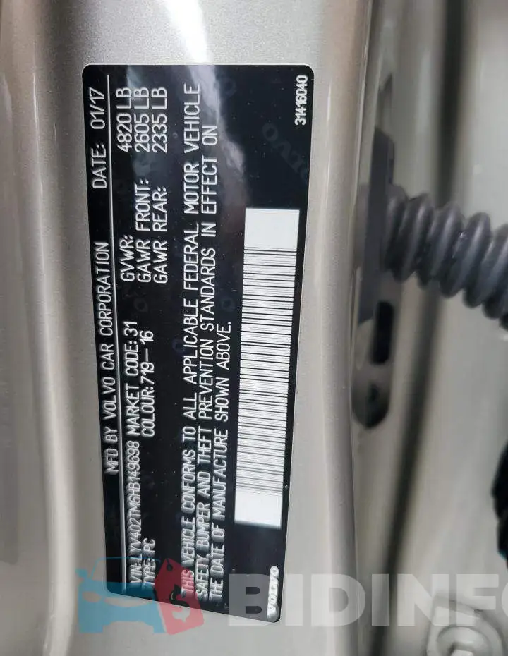 LYV402TM6HB149698 Photo# 12
