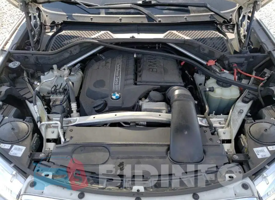 5UXKR0C52H0V66421 Photo# 12