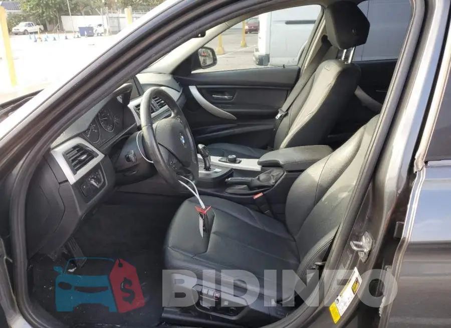 WBA3B1C56FK139435 Photo# 7