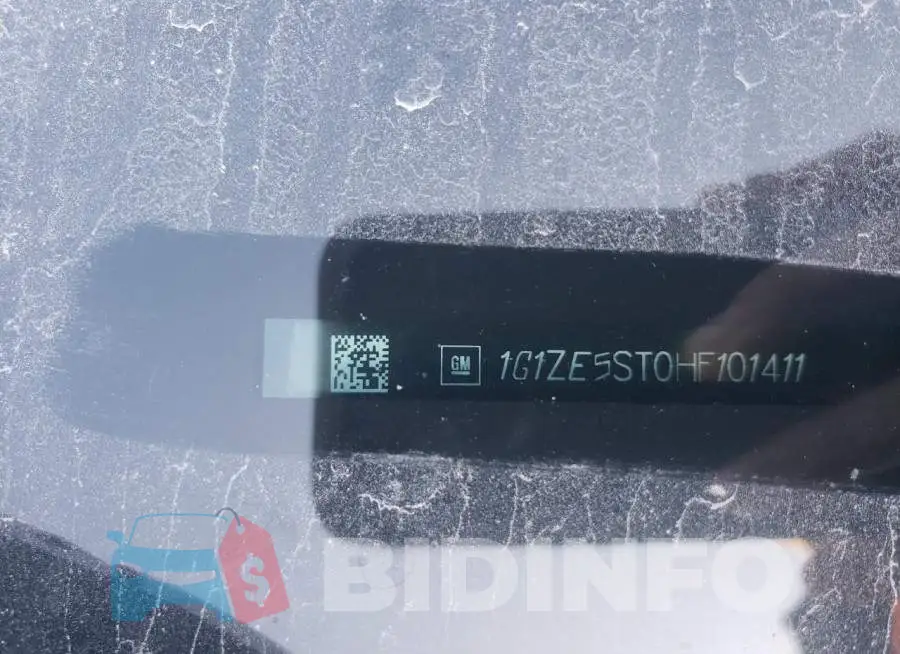 1G1ZE5ST0HF101411 Photo# 12