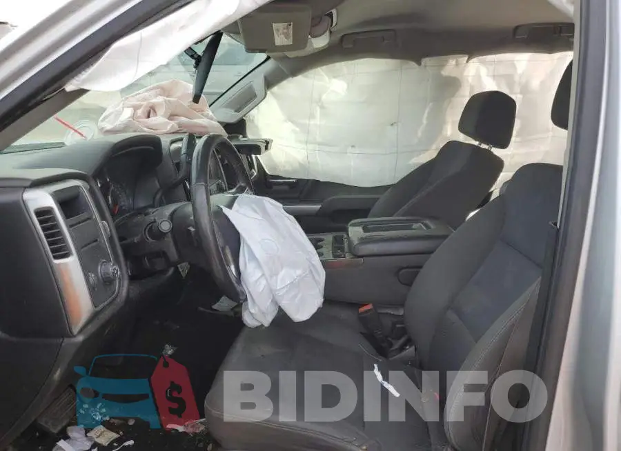 1GCPCREC8HF206687 Photo# 7