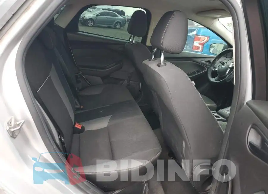1FADP3E21EL441320 Photo# 10