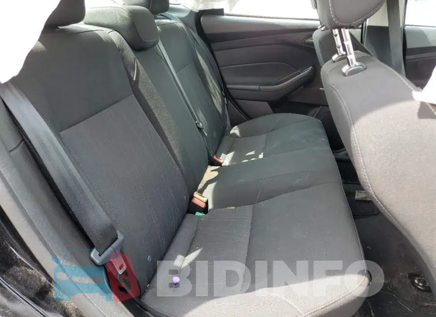 1FADP3E2XHL301853 Photo# 10