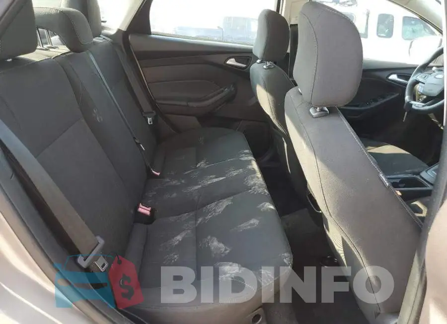 1FADP3F28FL308036 Photo# 10